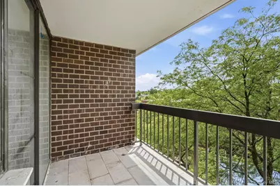 2 Bay Club Drive #6F, Bayside, NY 11360 - Photo 11