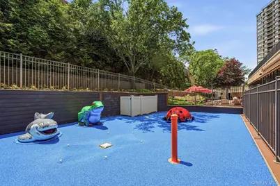 2 Bay Club Drive #6F, Bayside, NY 11360 - Photo 23