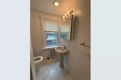 604 1st Avenue, New Hyde Park, NY 11040 - Photo 15
