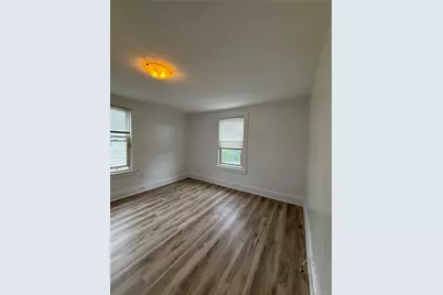 604 1st Avenue, New Hyde Park, NY 11040 - Photo 9
