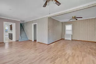 100 Irving Ave, Floral Park, NY 11001 - Photo 9