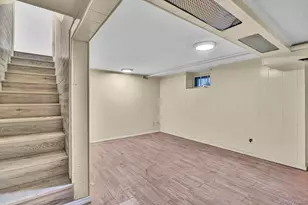 100 Irving Ave, Floral Park, NY 11001 - Photo 11
