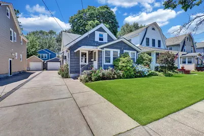 100 Irving Avenue, Floral Park, NY 11001 - Photo 3