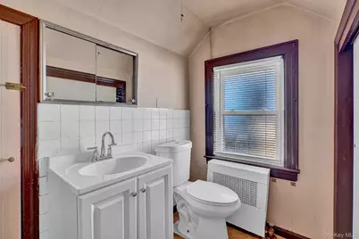 100 Irving Avenue, Floral Park, NY 11001 - Photo 19