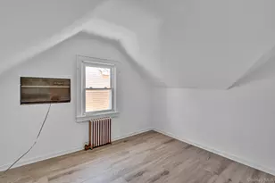 100 Irving Ave, Floral Park, NY 11001 - Photo 13