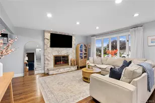 3 Jackson Pl, Massapequa, NY 11758 - Photo 5