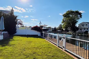 3 Jackson Pl, Massapequa, NY 11758 - Photo 35