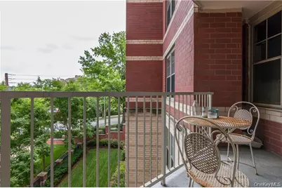 300 Mamaroneck Avenue #334, White Plains, NY 10605 - Photo 17