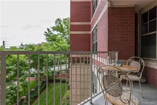 300 Mamaroneck Ave, White Plains, NY 10605 - Photo 17