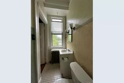 16 Broad Street #3, New Windsor, NY 12553 - Photo 5