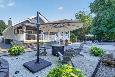 17 Woodlawn Avenue, East Moriches, NY 11940 - Photo 9