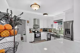 17 Woodlawn Ave, East Moriches, NY 11940 - Photo 37