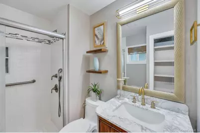 46 Walter Avenue, Hicksville, NY 11801 - Photo 19