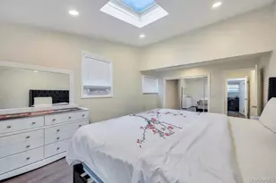 119 Scooter Ln, Hicksville, NY 11801 - Photo 23
