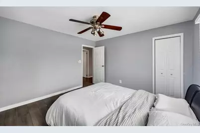 119 Scooter Lane, Hicksville, NY 11801 - Photo 25