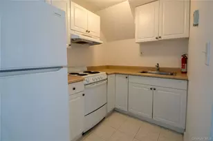 31 Cherrywood Dr, East Northport, NY 11731 - Photo 5