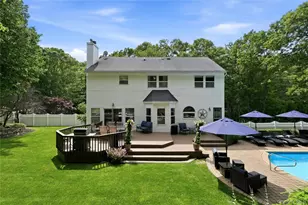 95 Crystal Brook Hollow Rd, Mount Sinai, NY 11766 - Photo 25