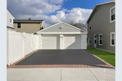 3914 Waverly Avenue, Seaford, NY 11783 - Photo 27