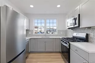 9 Lagrange Ave, Poughkeepsie, NY 12603 - Photo 3