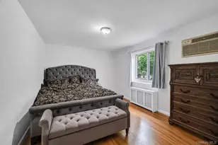 263-53 74th Ave, Glen Oaks, NY 11004 - Photo 9