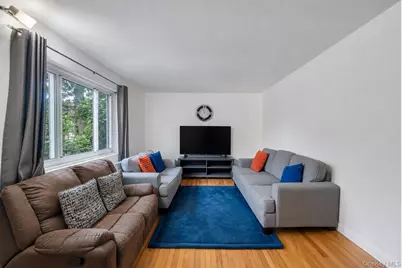 263-53 74th Avenue #90E31, Glen Oaks, NY 11004 - Photo 5