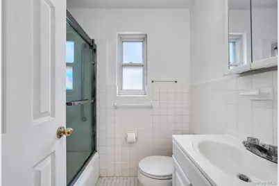 263-53 74th Avenue #90E31, Glen Oaks, NY 11004 - Photo 11