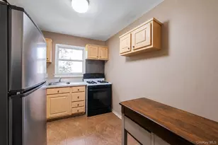 263-53 74th Ave, Glen Oaks, NY 11004 - Photo 7