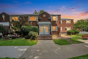 263-53 74th Ave, Glen Oaks, NY 11004 - Photo 3
