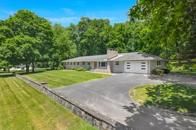 21 Vail Road, Poughkeepsie, NY 12603 - Photo 3