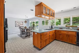 21 Vail Rd, Poughkeepsie, NY 12603 - Photo 11