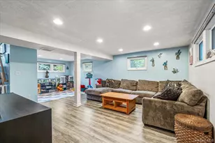 194 Missouri Ave, Bay Shore, NY 11706 - Photo 13