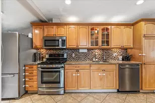 194 Missouri Ave, Bay Shore, NY 11706 - Photo 7