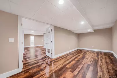 44 Niagara Street, Miller Place, NY 11764 - Photo 33
