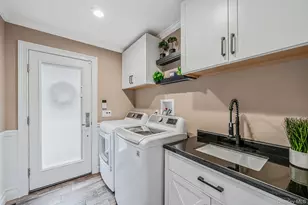 44 Niagara St, Miller Place, NY 11764 - Photo 17