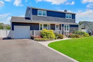 16 Heath Ln, East Northport, NY 11731 - Photo 3