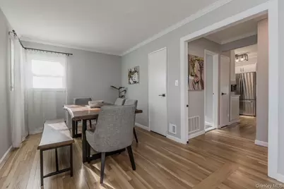 16 Heath Lane, East Northport, NY 11731 - Photo 11