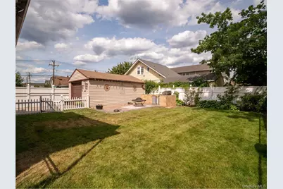 9 Satterie Avenue, Valley Stream, NY 11580 - Photo 19