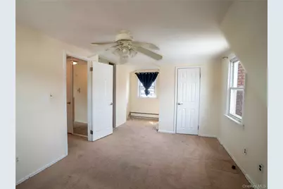 9 Satterie Avenue, Valley Stream, NY 11580 - Photo 13