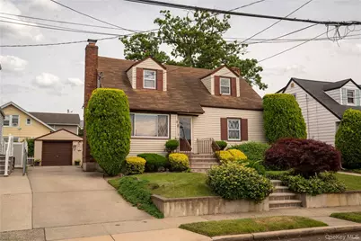 9 Satterie Avenue, Valley Stream, NY 11580 - Photo 3
