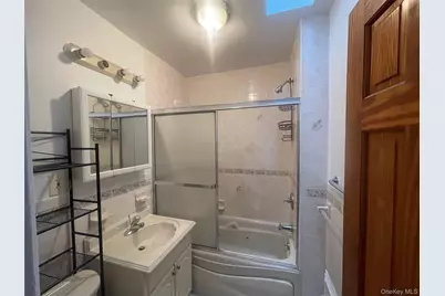 2811 Gunther Avenue, Bronx, NY 10469 - Photo 5