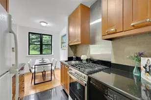 735 Kappock St, Bronx, NY 10463 - Photo 1