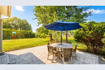 209 Loop Drive, Sayville, NY 11782 - Photo 19