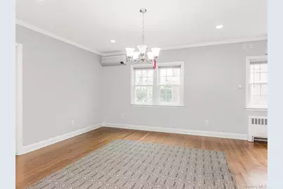 130 La Salle Drive, Yonkers, NY 10710 - Photo 9