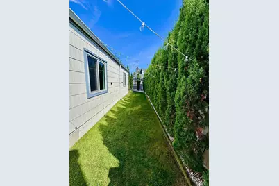 62 Walnut Road, Inwood, NY 11096 - Photo 3