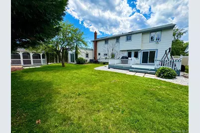 62 Walnut Road, Inwood, NY 11096 - Photo 5