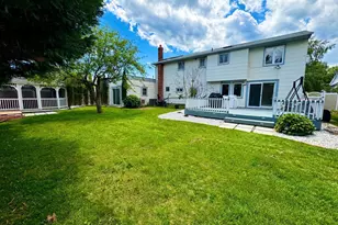 62 Walnut Rd, Inwood, NY 11096 - Photo 5
