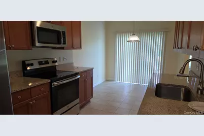 22 Cricket Court, Shirley, NY 11967 - Photo 3