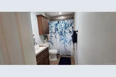 132 13th Avenue, Holtsville, NY 11742 - Photo 15