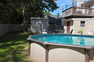 132 13th Ave, Holtsville, NY 11742 - Photo 31