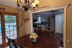 132 13th Ave, Holtsville, NY 11742 - Photo 11